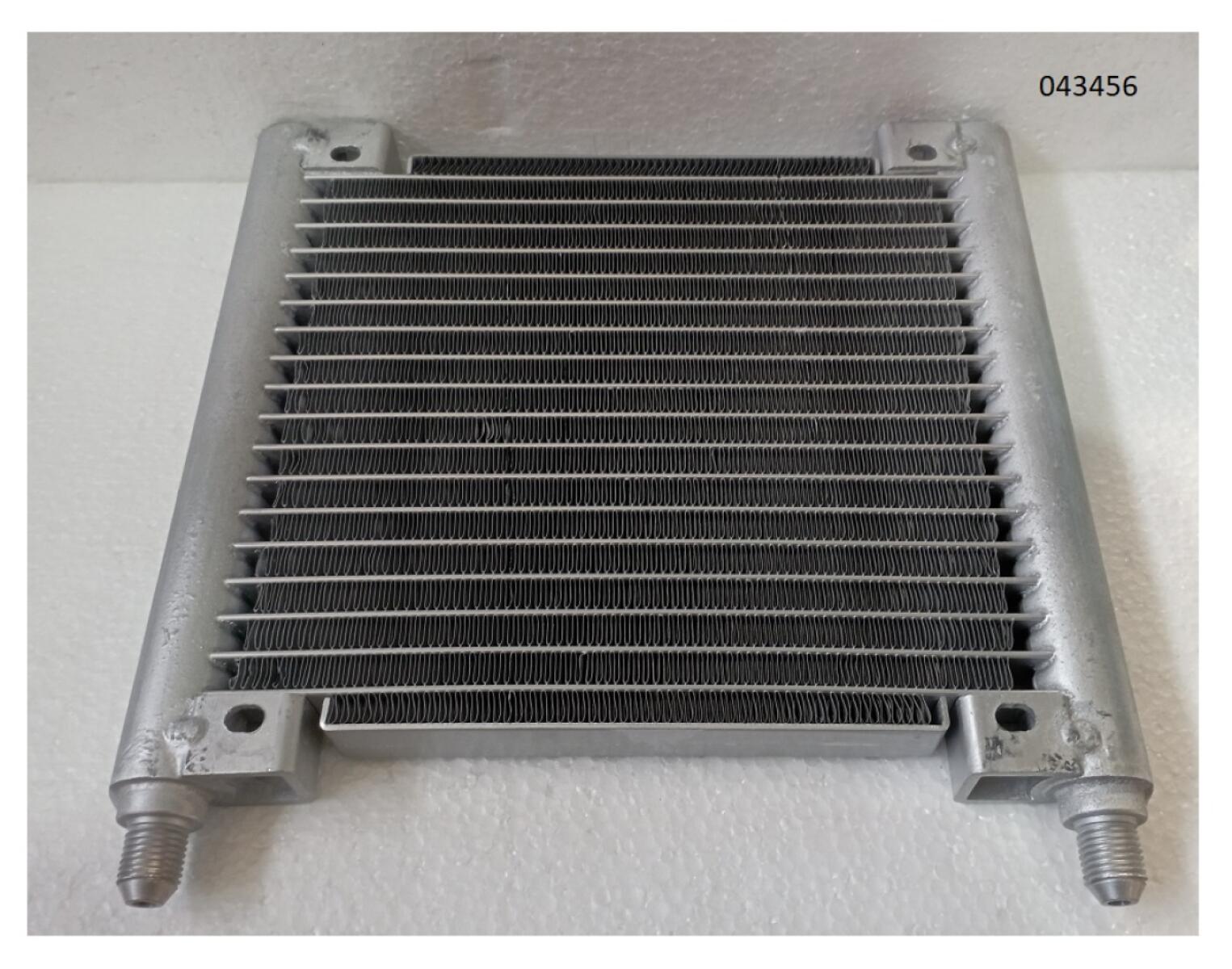 Радиатор масляный SDG 11000(..),CD2V88F Sh / Oil cooler (HD998.9-7) Радиатор масляный SDG 11000(..),CD2V88F Sh / Oil cooler (HD998.9-7)