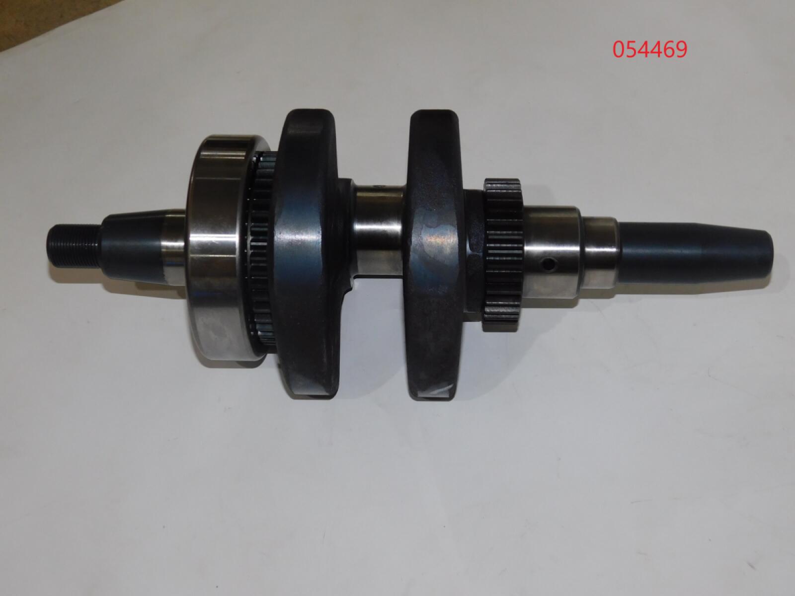 Вал коленчатый SDG 9000(..),LT1100FE (в сборе с подшипником и шестернями) Lt / Crankshaft Assy (1.02.05.01.0080) Вал коленчатый SDG 9000(..),LT1100FE (в сборе с подшипником и шестернями) Lt / Crankshaft Assy (1.02.05.01.0080)