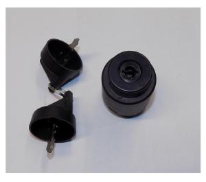 Замок зажигания с ключами в сборе SDG 9000(..) 5-конт. Lt / Ignition lock with keys assy