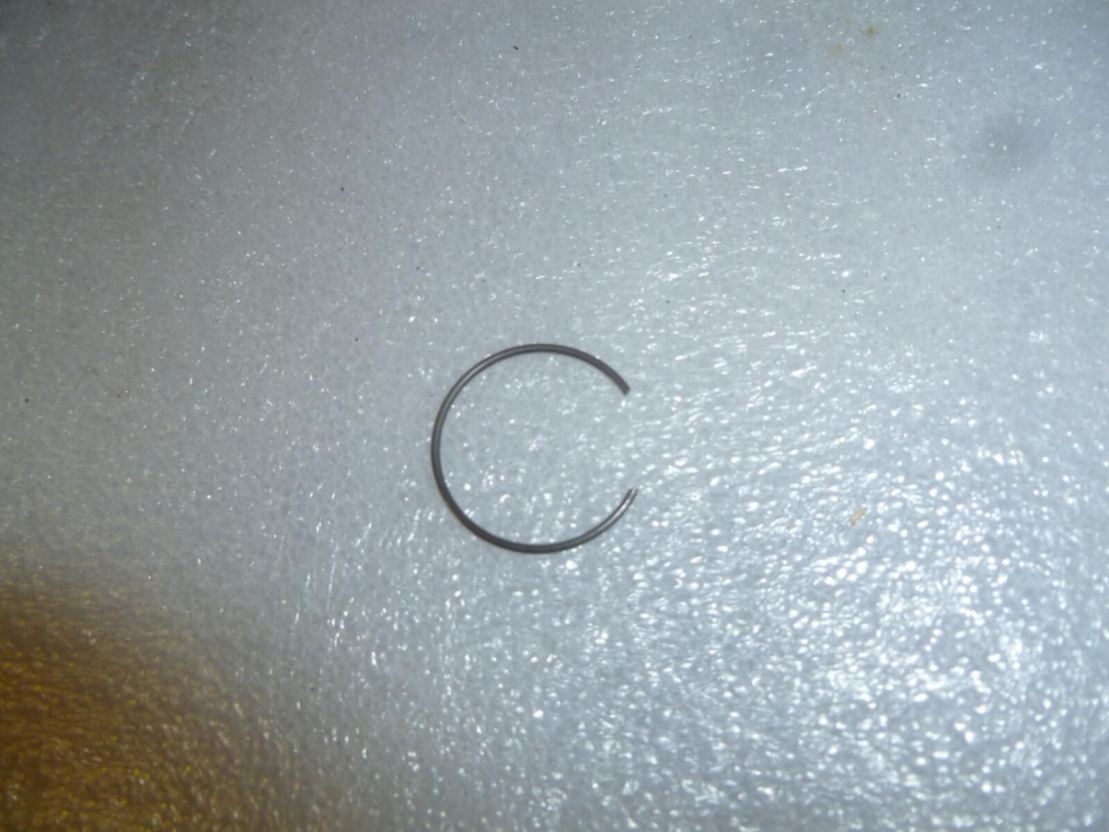 Кольцо стопорное SGG 7500(..),SC192FD Sc / Piston pin clamp (13112-E88F-0000) Кольцо стопорное SGG 7500(..),SC192FD Sc / Piston pin clamp (13112-E88F-0000)