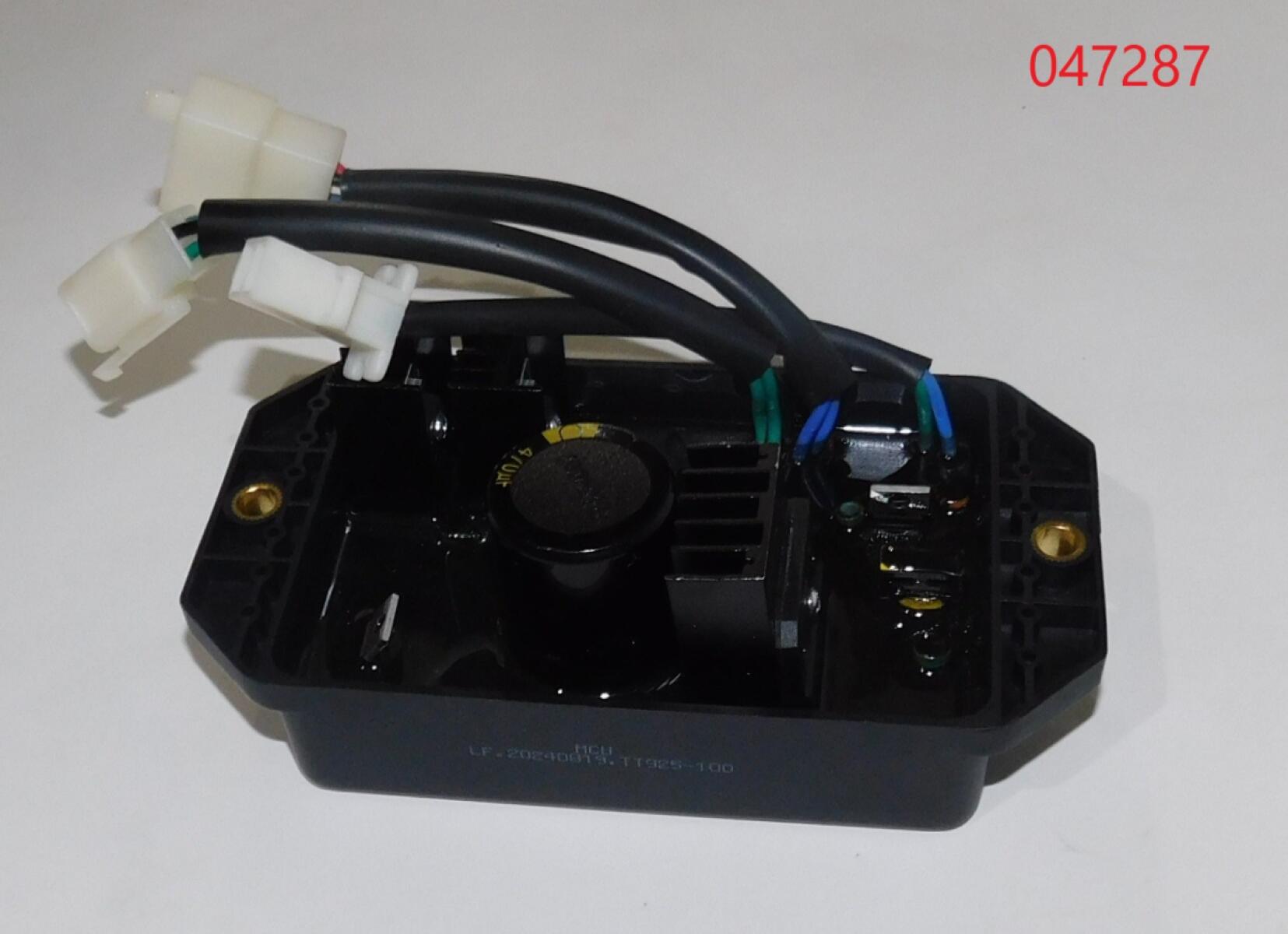 Регулятор напряжения SGG 17000EH3U,2V90F (9 конт,400v) Lf / AVR 400V (31140-BQ640-0003) Регулятор напряжения SGG 17000EH3U,2V90F (9 конт,400v) Lf / AVR 400V (31140-BQ640-0003)