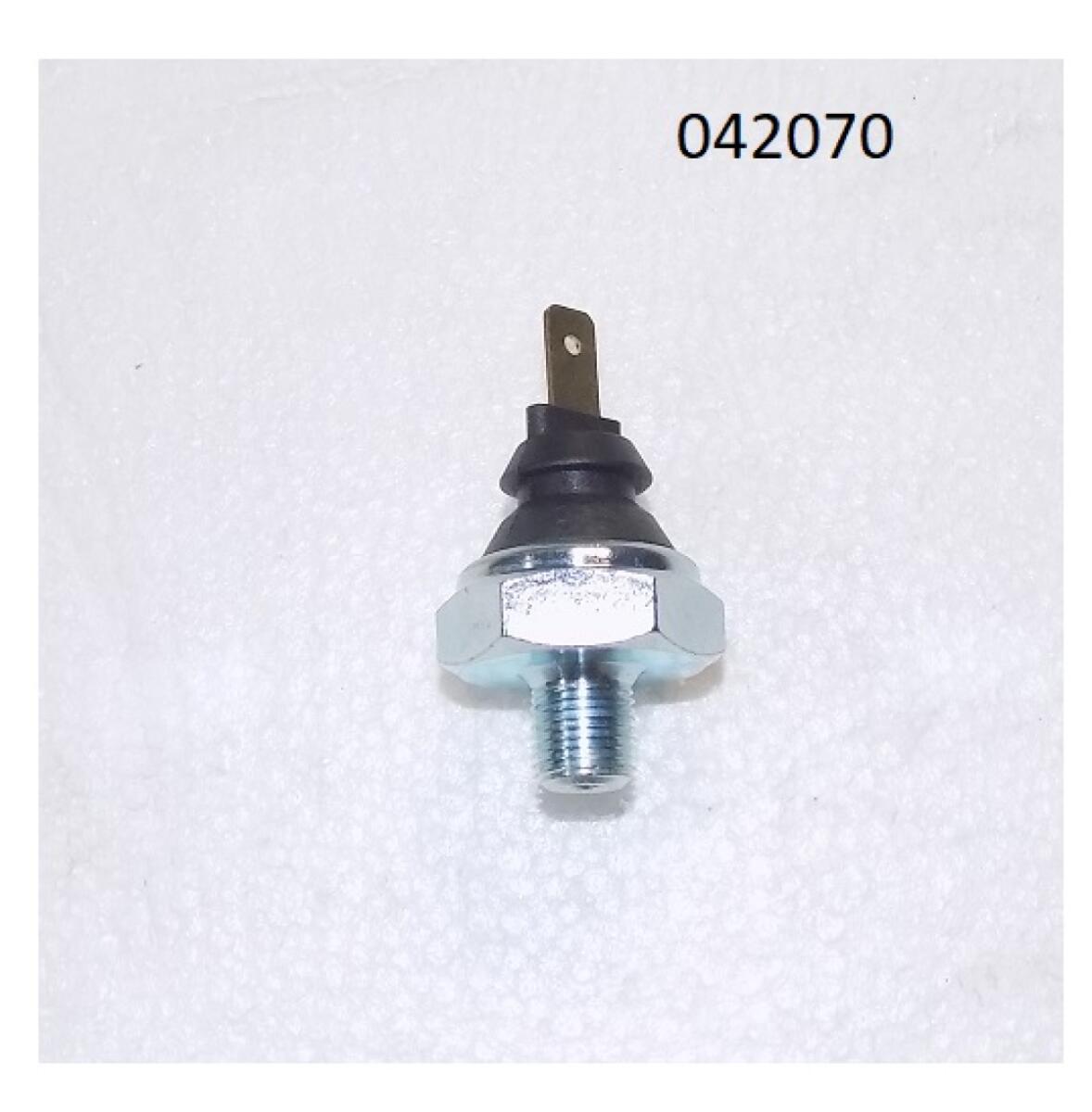 Датчик давления масла SGG 17000(..)-18000(..),2V90F Lf / Oil pressure sensor 2V90F (27400-A2910-0001) Датчик давления масла SGG 17000(..)-18000(..),2V90F Lf / Oil pressure sensor 2V90F (27400-A2910-0001)