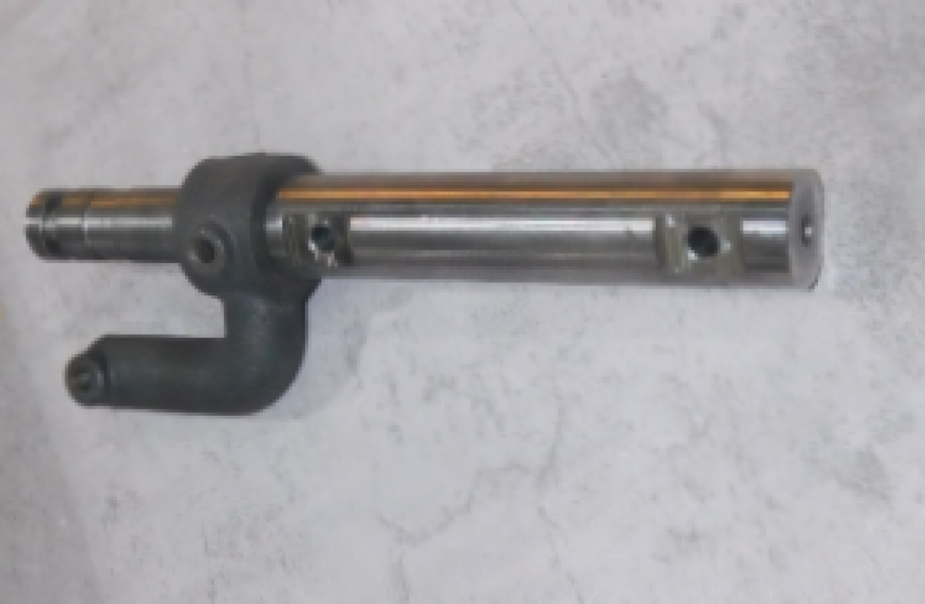 Фиксатор оси в сборе с осью левый TSS DRD1600L/Seat adjuster (L), №77+78 (CNMG30077/2060402078+CNMG30076/4090100142) Фиксатор оси в сборе с осью левый TSS DRD1600L/Seat adjuster (L), №77+78 (CNMG30077/2060402078+CNMG30076/4090100142)