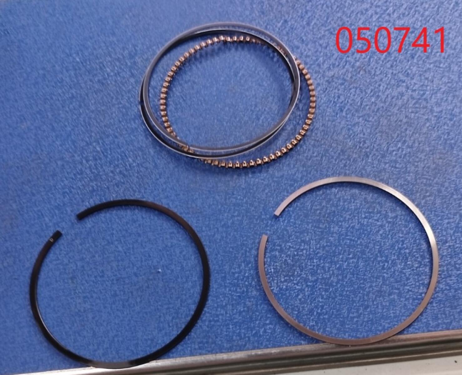 Кольца поршневые SGG 1800Si-2100Si,KM148F (к-т из 5 шт.) / Piston rings, kit (03.03.13200-14801-00) Кольца поршневые SGG 1800Si-2100Si,KM148F (к-т из 5 шт.) / Piston rings, kit (03.03.13200-14801-00)