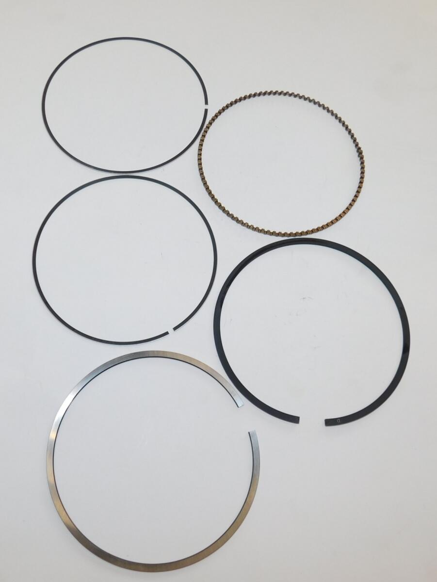 Кольца поршневые SGG 9000(.L.),LC192FD (к-т из 5 шт.) Lc / Piston ring combination (130070251-0001) Кольца поршневые SGG 9000(.L.),LC192FD (к-т из 5 шт.) Lc / Piston ring combination (130070251-0001)
