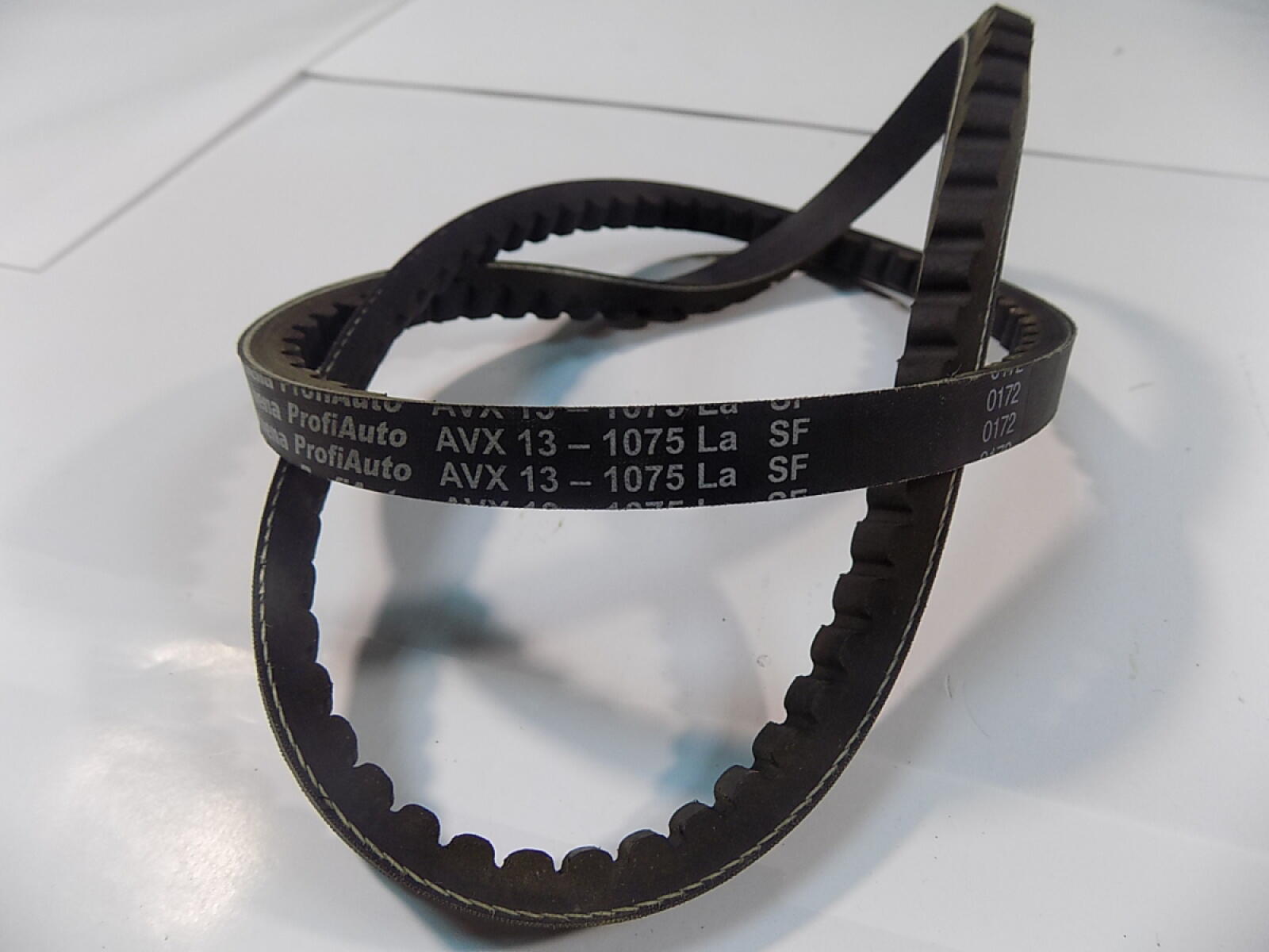 Ремень приводной насоса водяного ЯМЗ-236БИ/Water pump belt,AVX 13-1075 La; 11х10х1045 Rubena Ремень приводной насоса водяного ЯМЗ-236БИ/Water pump belt,AVX 13-1075 La; 11х10х1045 Rubena