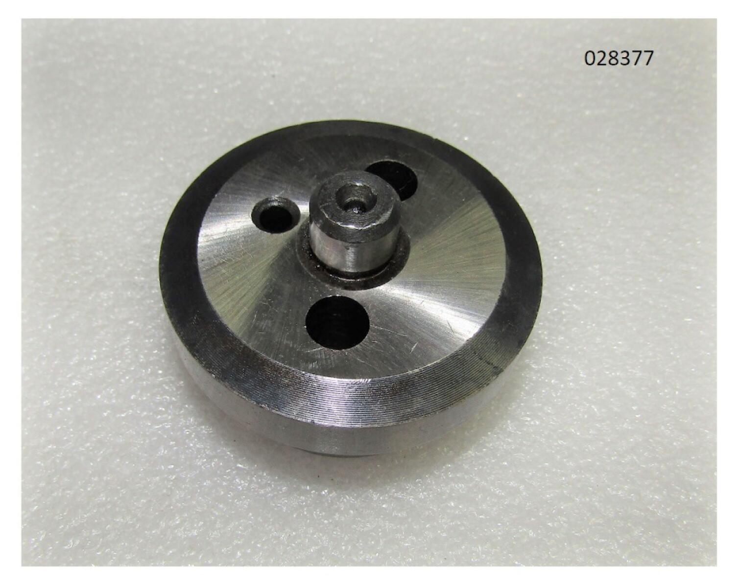 Вал шестерни промежуточный Ricardo Y480BD; TDK 14,17,22 4L/Idle gear shaft