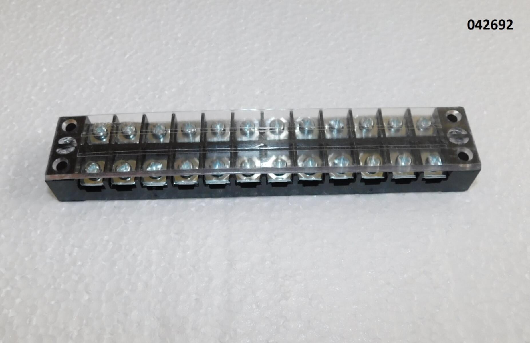 Колодка клемная TSS GW 42A/TERMINAL STRIP №2-4 (50030422) Колодка клемная TSS GW 42A/TERMINAL STRIP №2-4 (50030422)