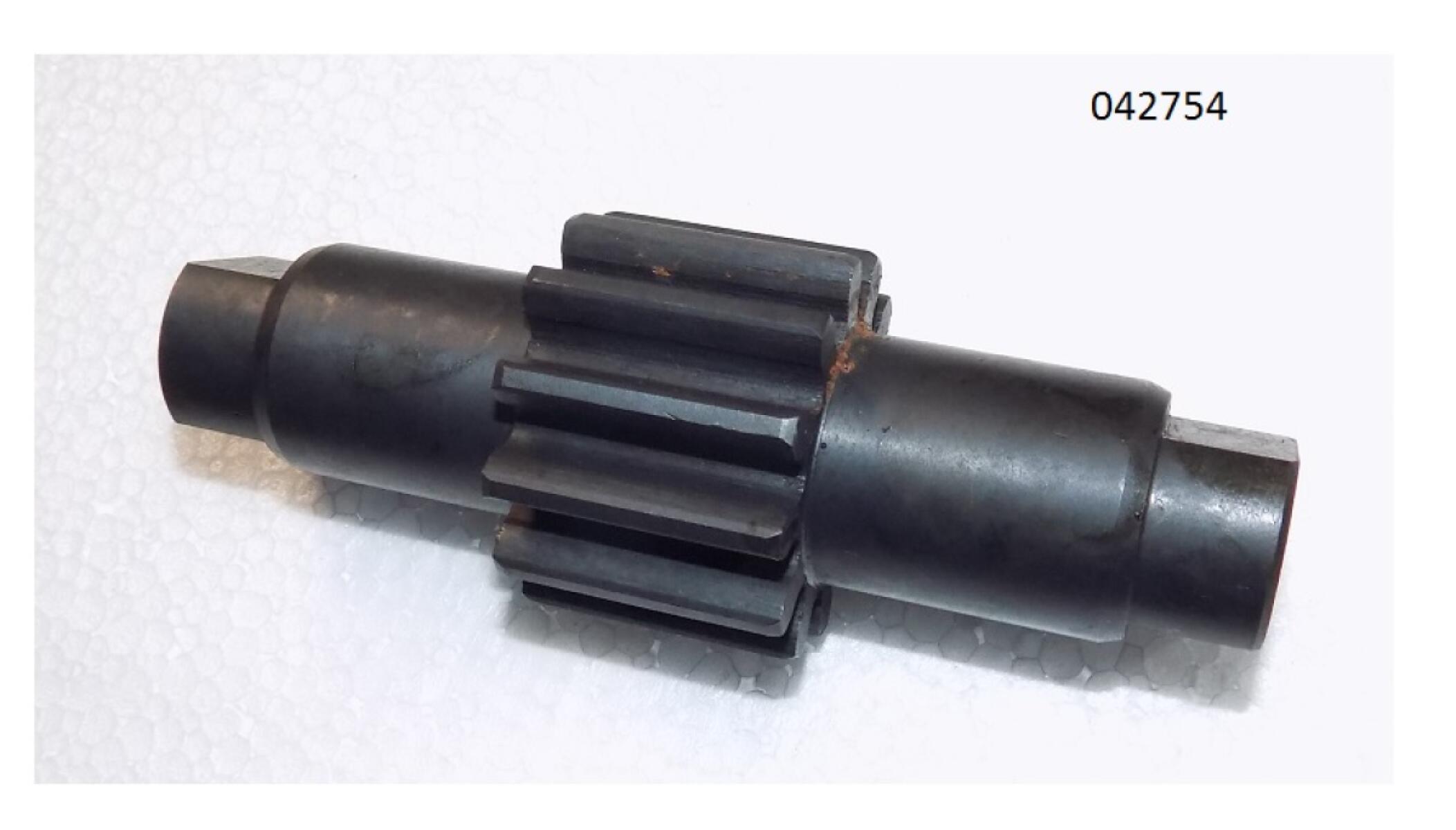 Вал насоса реверса TSS-WP265YH/Drive gear, №19 (CNP330Y019) Вал насоса реверса TSS-WP265YH/Drive gear, №19 (CNP330Y019)