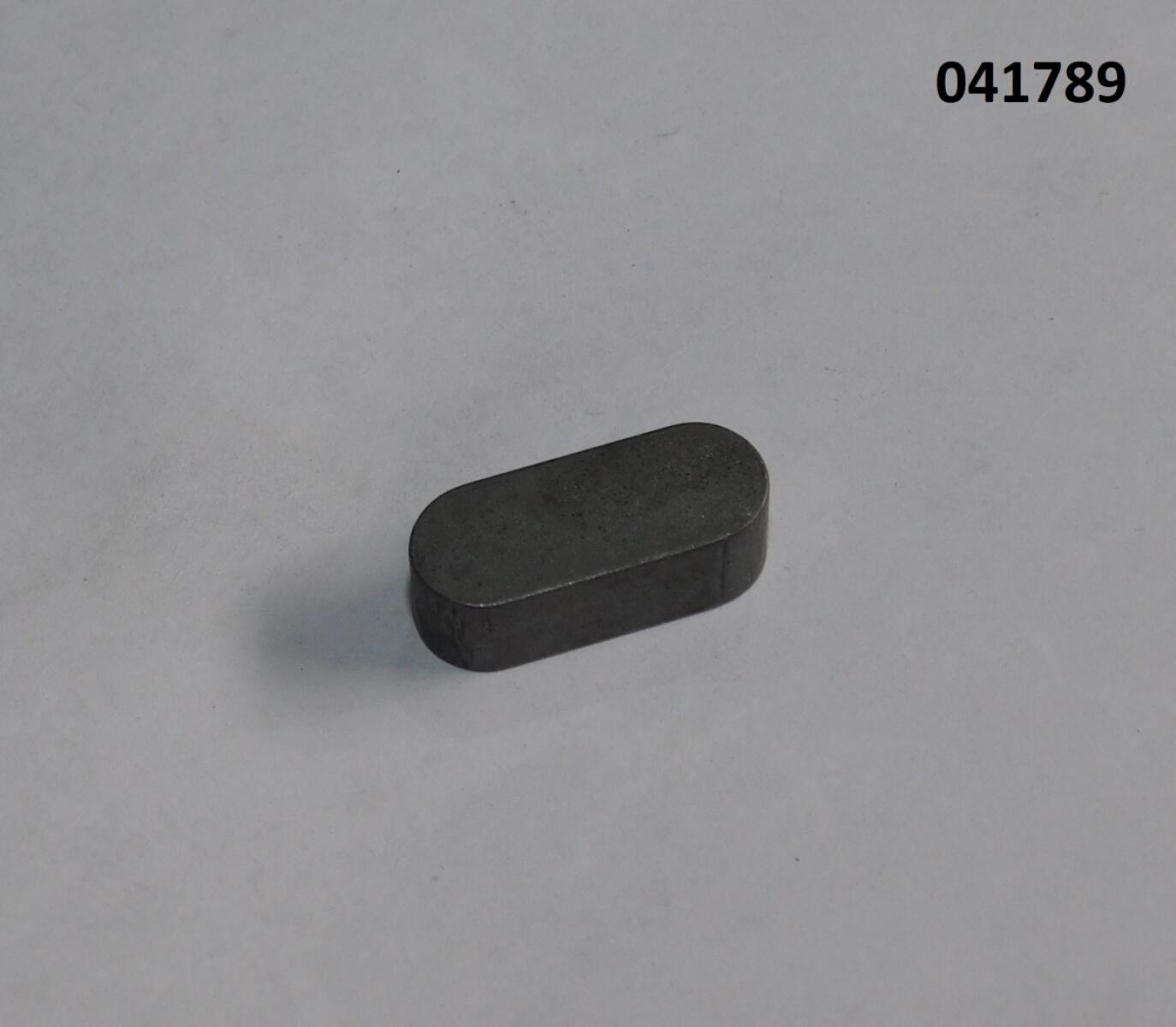 Шпонка (8х20) шкива TSS-WP160/170/Flat key 8*20, №23 (CNP300024-23) Шпонка (8х20) шкива TSS-WP160/170/Flat key 8*20, №23 (CNP300024-23)