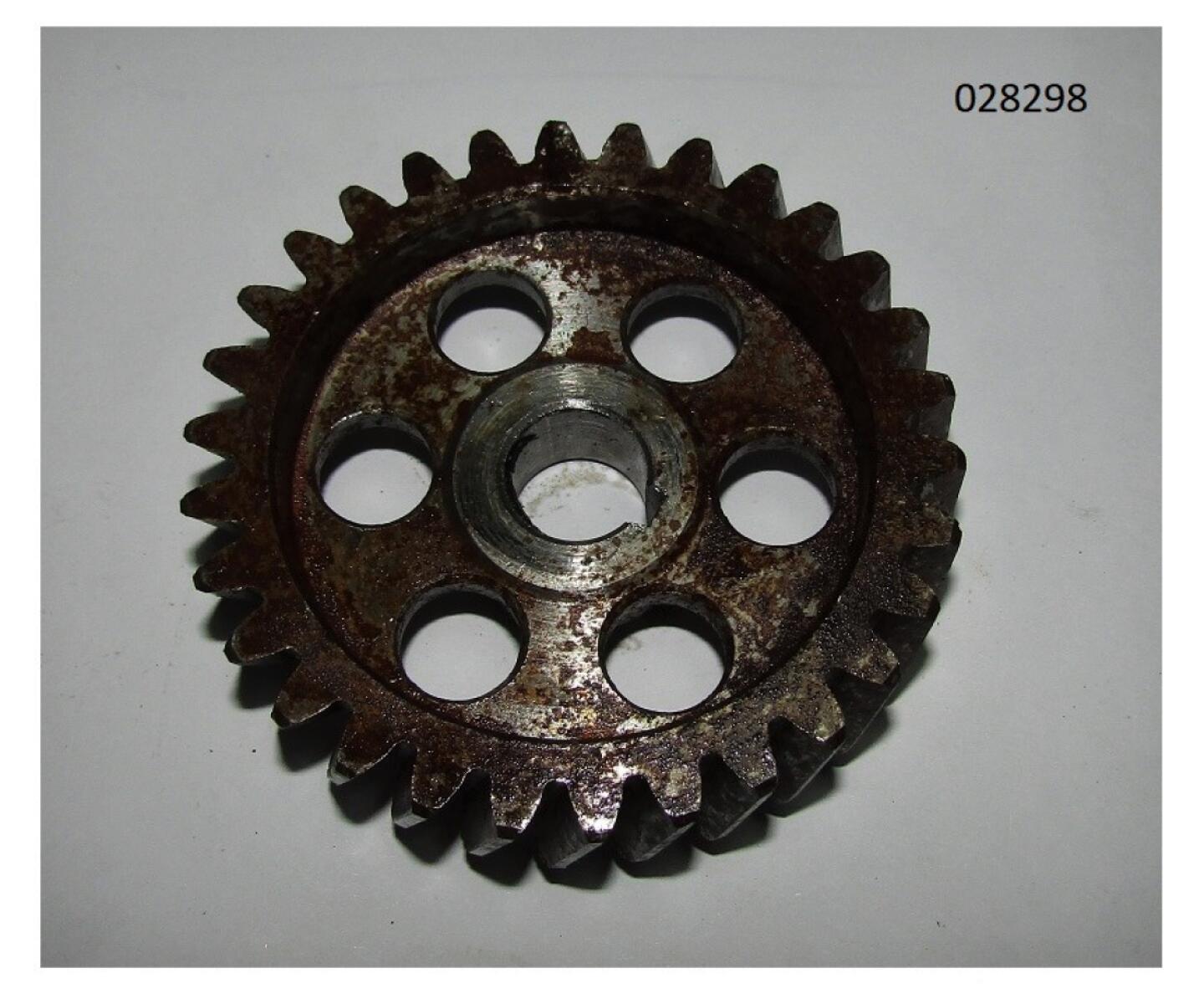 Шестерня привода масляного насоса Ricardo R6105; TDK56-170 6LT /Oil pump gear Шестерня привода масляного насоса Ricardo R6105; TDK56-170 6LT /Oil pump gear
