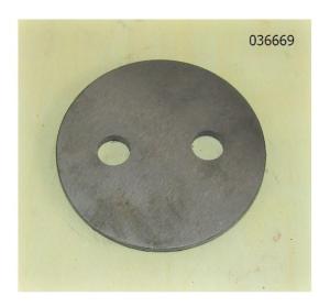 Шайба прижимная промежуточной шестерни TDK-N 110 4LT/Shaft thrus plate R060011 Шайба прижимная промежуточной шестерни TDK-N 110 4LT/Shaft thrus plate R060011