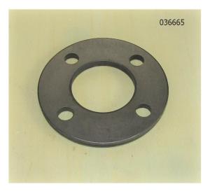 Фланец держателя шестерни насоса топливного TDK-N 110 4LT/Fuel pump gear platen R060007-1 Фланец держателя шестерни насоса топливного TDK-N 110 4LT/Fuel pump gear platen R060007-1