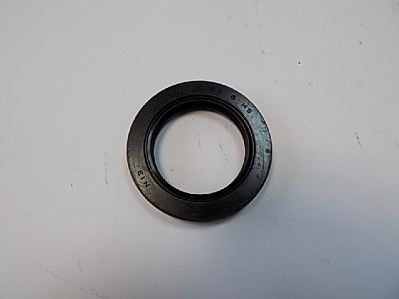 Сальник (35х52х8) вала коленчатого задний SGG7500/Rear oil seal Сальник (35х52х8) вала коленчатого задний SGG7500/Rear oil seal