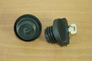 Крышка бака топливного с ключом TDQ 38 4L /Fuel tank cover with key Крышка бака топливного с ключом TDQ 38 4L /Fuel tank cover with key