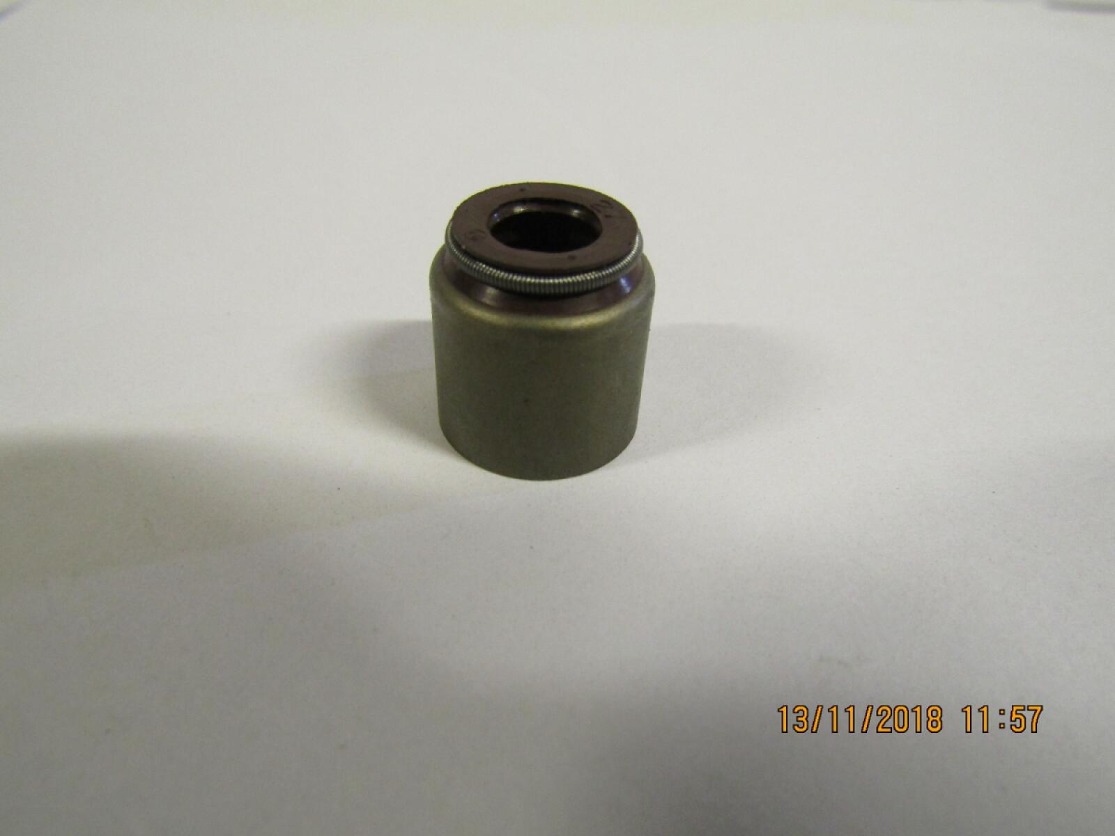 Колпачок маслосъемный TDQ 25 4L/Valve stem seal Колпачок маслосъемный TDQ 25 4L/Valve stem seal