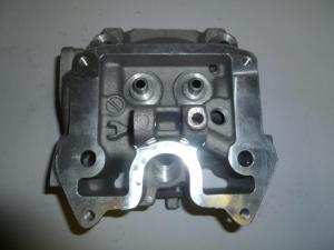 Головка блока цилиндров KM2V80/Cylinder head(right) Головка блока цилиндров KM2V80/Cylinder head(right)