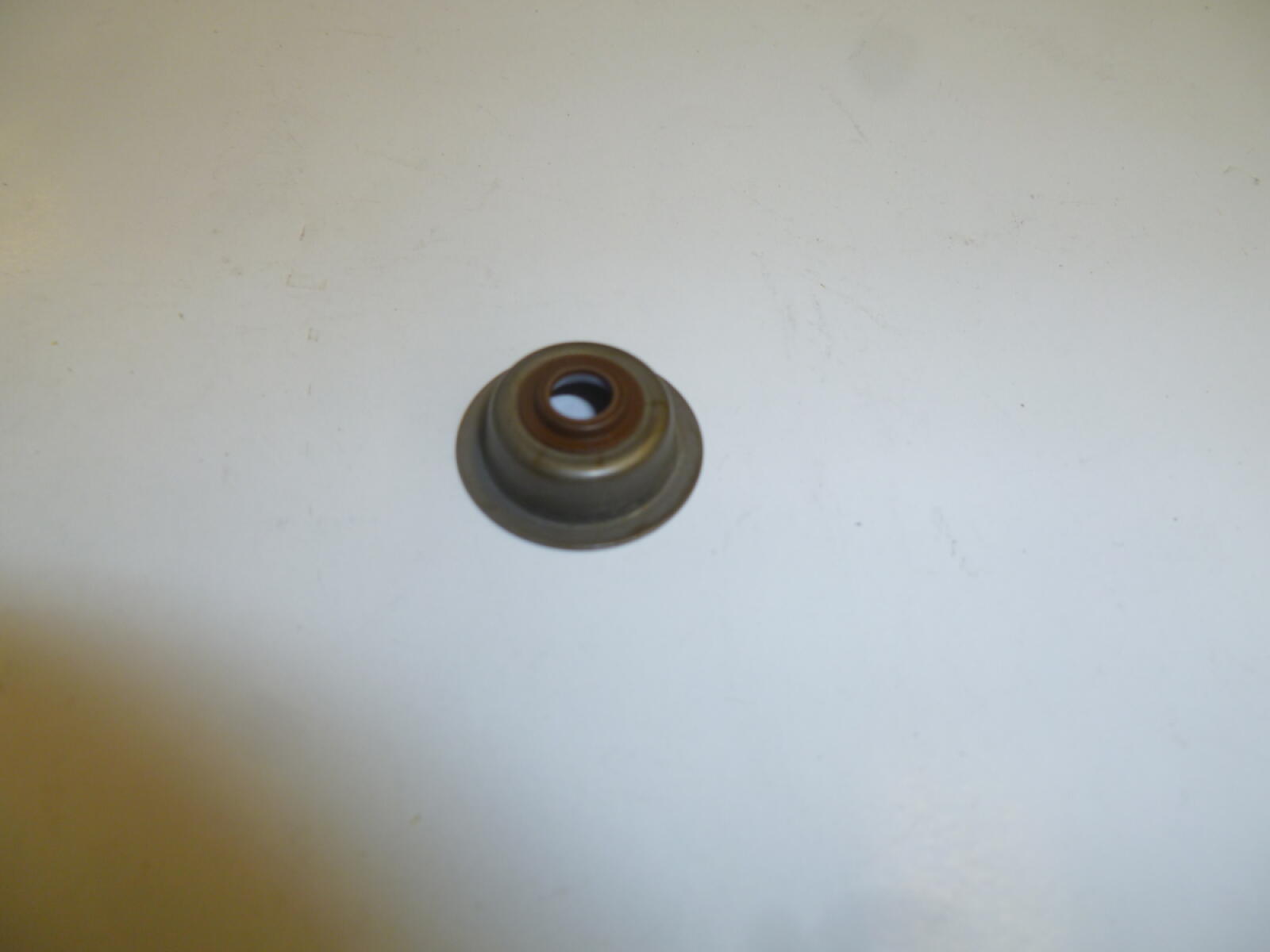 Колпачок маслосъемный GX160(G200F) /Valve stem seal Колпачок маслосъемный GX160(G200F) /Valve stem seal