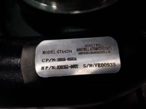 Турбокомпрессор правый DP180LA/Turbocharger, right Турбокомпрессор правый DP180LA/Turbocharger, right