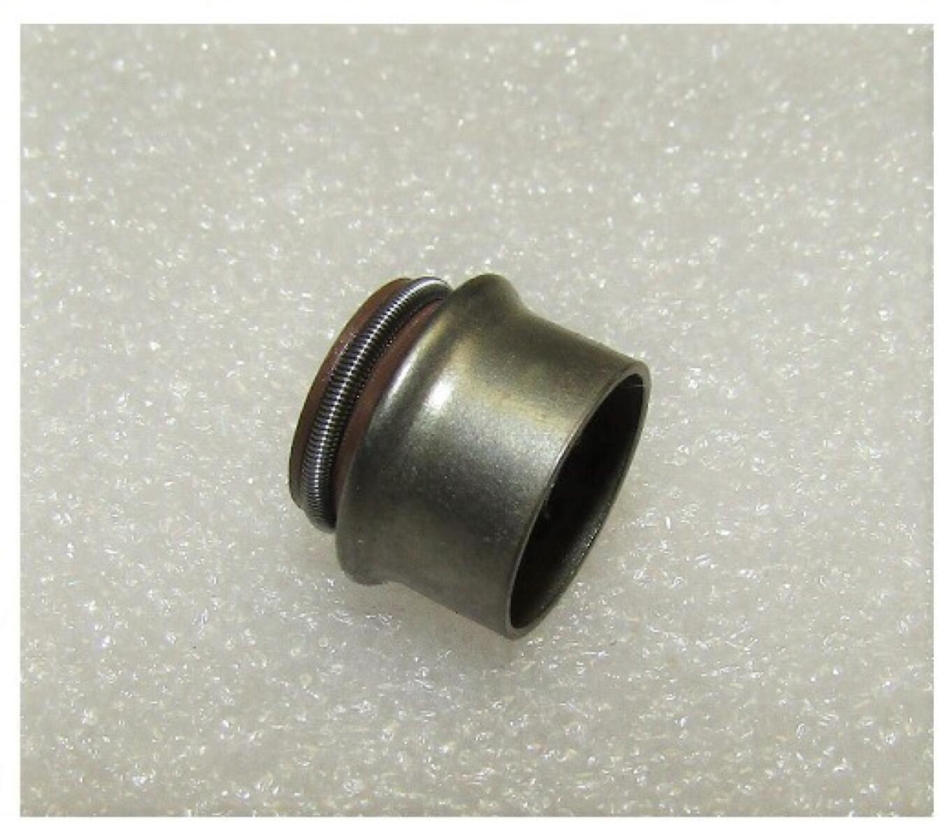 Колпачок маслосъемный SDG 6500,C192FD / Oil seal of valve guide (86-1702100,14444 -KD92-0000) Колпачок маслосъемный SDG 6500,C192FD / Oil seal of valve guide (86-1702100,14444 -KD92-0000)