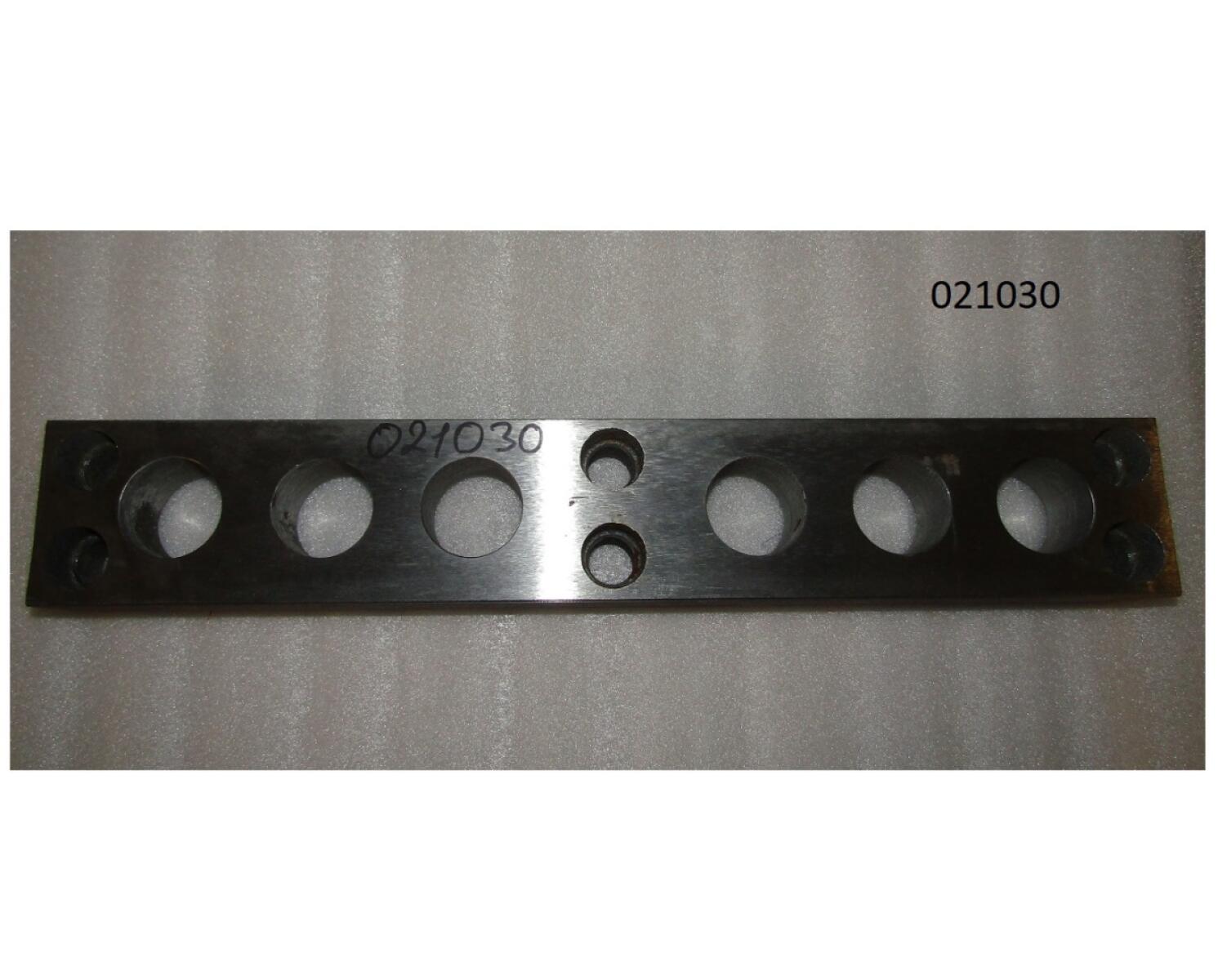 Рейка гибки арматуры TSS GW 40В/GW40A SQUARE BAR, №12 (60000206) Рейка гибки арматуры TSS GW 40В/GW40A SQUARE BAR, №12 (60000206)