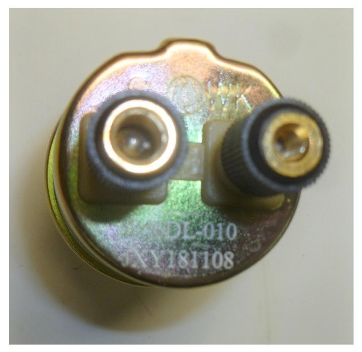 Датчик давления масла (D=13 мм) / Oil pressure sensor Датчик давления масла (D=13 мм) / Oil pressure sensor
