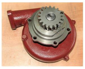 Насос водяной 12M33/Fresh water pump group Насос водяной 12M33/Fresh water pump group