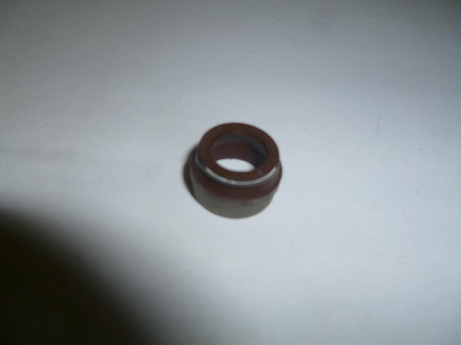 Колпачок маслосъемный TDY 192,235 6LT/Valve tappet oil seal Колпачок маслосъемный TDY 192,235 6LT/Valve tappet oil seal